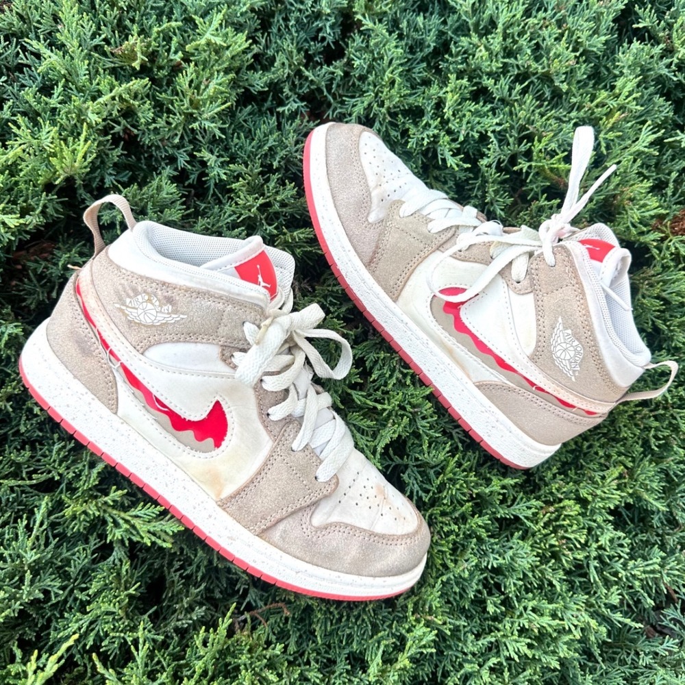 Nike Jordan 1 Mid Little Kids Athletic Shoes Size 2.5Y Desert Pale Ivory